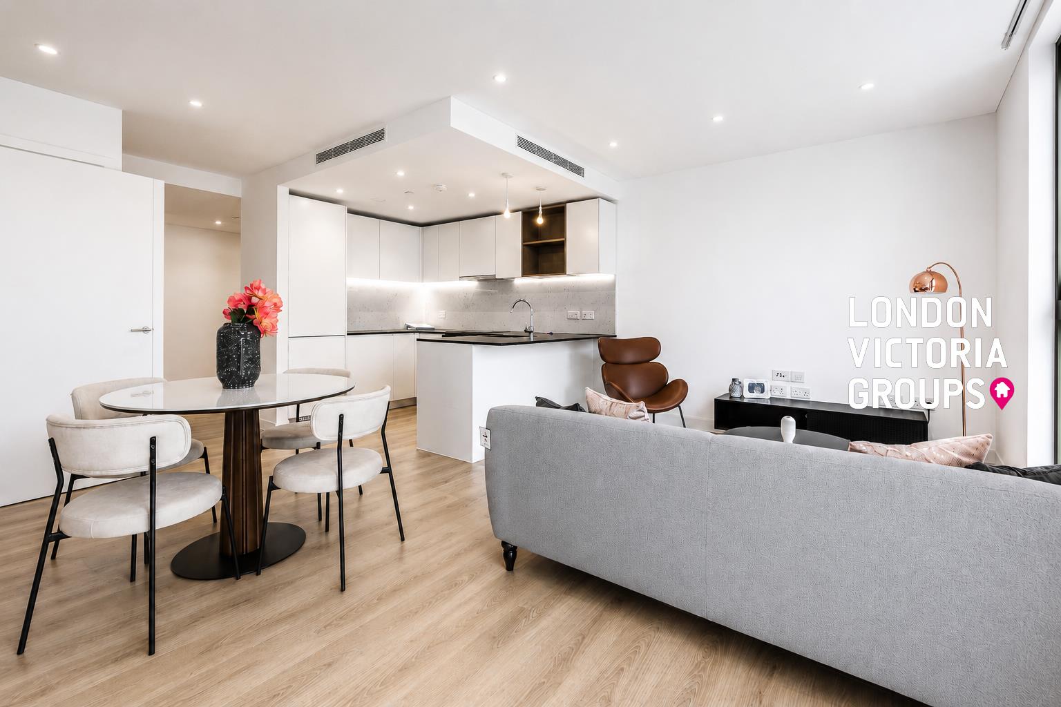1 bed property in 222 Marsh Wall, LONDON